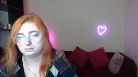 Alicia online show from November 2025 06:35:02 AM