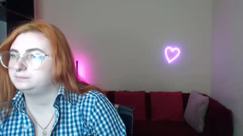 Alicia online show from November 2025 06:24:02 PM