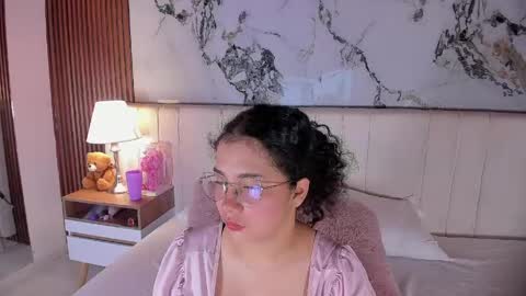 Snapshot of alicialevy chatting on May 2026 10:31:01 AM LUNA online show from May 2026 10:31:01 AM