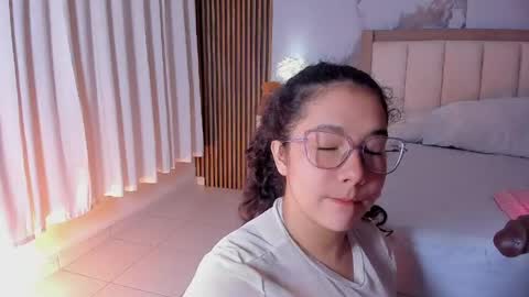 Snapshot of alicialevy chatting on May 2026 10:32:02 AM LUNA online show from May 2026 10:32:02 AM