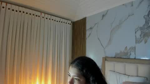 Snapshot of alicialevy chatting on May 2026 10:23:01 AM LUNA online show from May 2026 10:23:01 AM