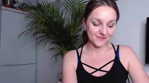 Alicia online show from February 2025 03:03:01 PM