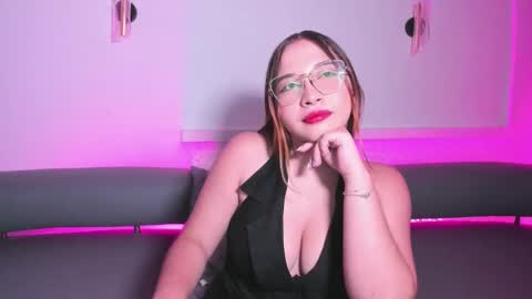 Alicia  online show from March 2026 12:23:02 AM