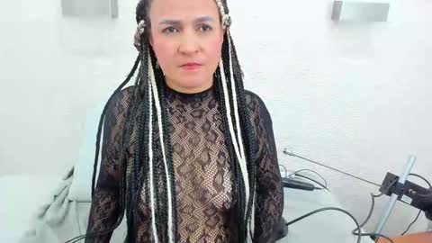 Snapshot of alicie_green chatting on October 2025 02:36:02 AM im tutti online show from October 2025 02:36:02 AM