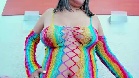 Snapshot of alicie_green chatting on November 2025 02:45:02 AM im tutti online show from November 2025 02:45:02 AM