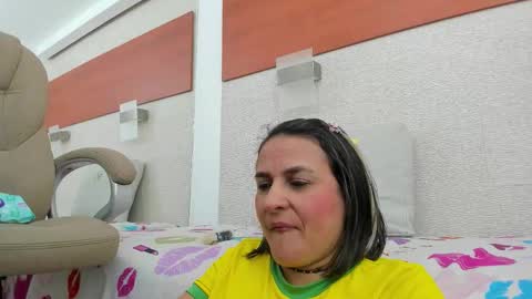 im tutti online show from December 2025 01:33:02 AM