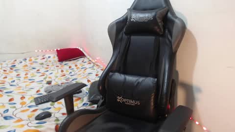 Snapshot of alid_17 chatting on December 2024 10:47:02 PM Alid 17 online show from December 2024 10:47:02 PM