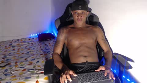 Snapshot of alid_17 chatting on December 2024 08:04:01 AM Alid 17 online show from December 2024 08:04:01 AM