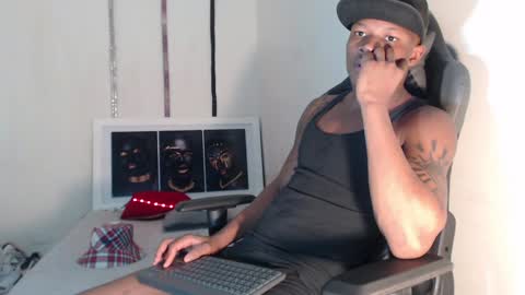 Snapshot of alid_17 chatting on December 2024 12:01:01 AM Alid 17 online show from December 2024 12:01:01 AM