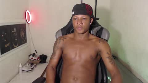 Snapshot of alid_17 chatting on January 2025 04:13:01 PM Alid 17 online show from January 2025 04:13:01 PM