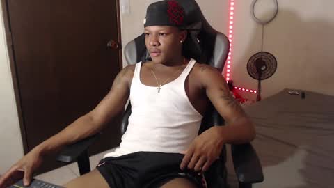 Snapshot of alid_17 chatting on January 2025 11:19:02 PM Alid 17 online show from January 2025 11:19:02 PM