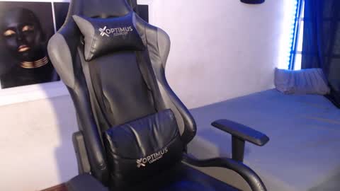 Snapshot of alid_17 chatting on January 2025 07:42:02 PM Alid 17 online show from January 2025 07:42:02 PM