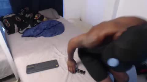 Snapshot of alid_17 chatting on March 2026 04:43:01 PM Alid 17 online show from March 2026 04:43:01 PM