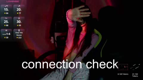 Mia online show from January 2025 10:22:01 PM