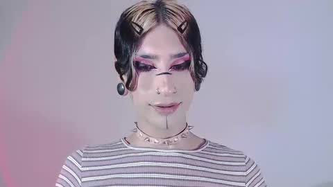     online show from January 2025 02:33:01 AM