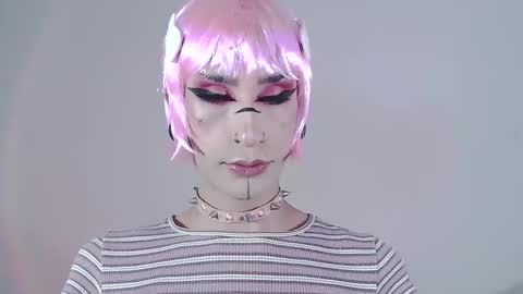     online show from January 2025 02:53:02 AM