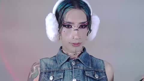     online show from March 2025 01:09:01 AM