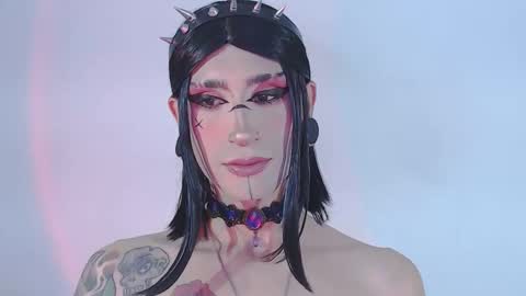 Snapshot of alienexxx chatting on April 2026 11:00:02 PM online show from April 2026 11:00:02 PM