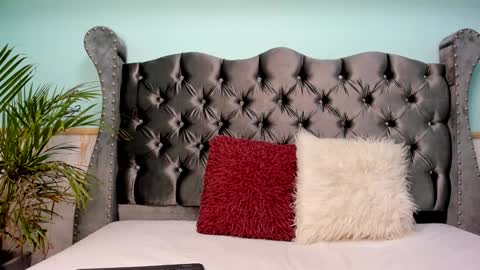 Snapshot of aliice_greco chatting on December 2024 11:17:02 PM Alice online show from December 2024 11:17:02 PM