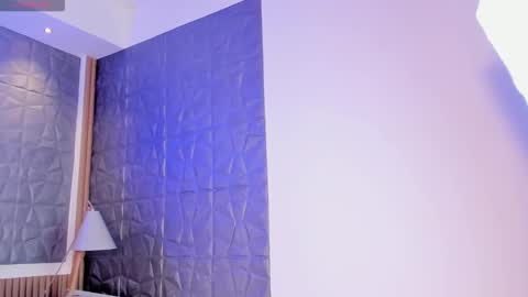 Alice online show from September 2025 07:35:01 PM