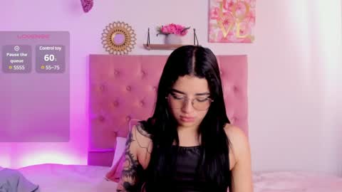 aliice_walker_ online show from December 2024 06:54:02 PM