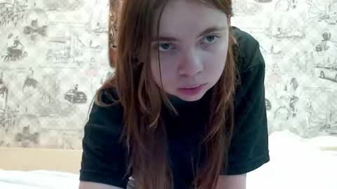 Snapshot of aliiice_stone chatting on March 2026 04:03:01 AM Alice online show from March 2026 04:03:01 AM