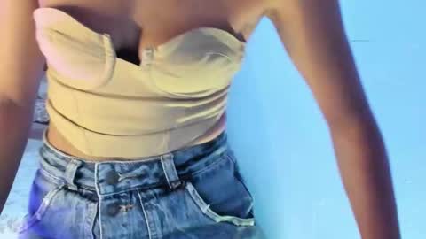           online show from December 2025 07:30:02 PM