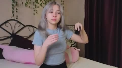 alikasocute online show from October 2025 03:32:02 AM