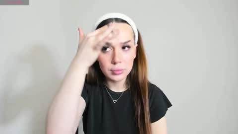 alina_39 online show from October 2025 01:23:01 PM