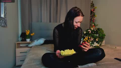 Snapshot of alina_cute_ chatting on February 2025 09:00:02 AM Alina online show from February 2025 09:00:02 AM