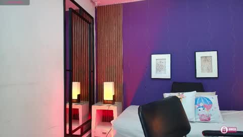 Alina online show from October 2025 10:24:01 AM