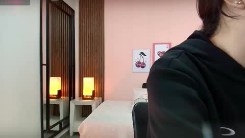 Alina online show from January 2026 11:04:02 AM