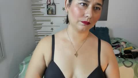 alinabozz1 online show from September 2025 02:02:02 AM