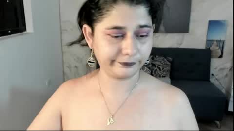 Snapshot of alinabozz1 chatting on June 2026 03:37:01 AM alinabozz1 online show from June 2026 03:37:01 AM