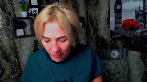 Alina online show from October 2025 04:35:02 AM