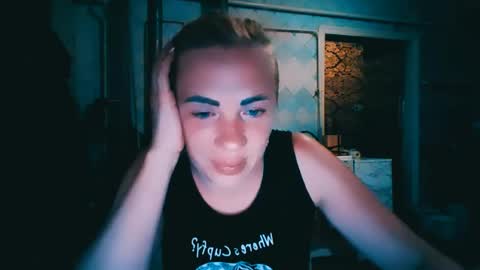 Snapshot of alinafrey_ chatting on August 2026 04:32:01 PM Alina online show from August 2026 04:32:01 PM
