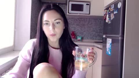 Snapshot of alinajames1 chatting on January 2025 02:02:02 PM alinajames1 online show from January 2025 02:02:02 PM