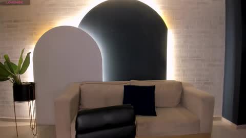 Snapshot of alinakravitz_ chatting on February 2026 12:31:01 PM alinakravitz_ online show from February 2026 12:31:01 PM