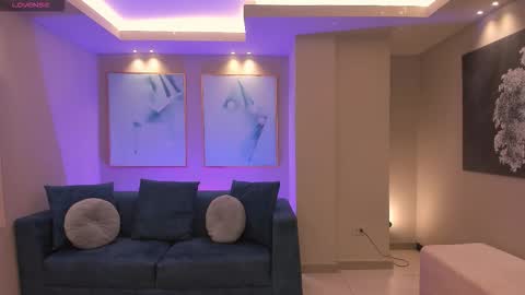 Snapshot of alinakravitz_ chatting on February 2026 12:23:01 PM alinakravitz_ online show from February 2026 12:23:01 PM