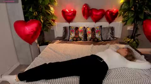 Snapshot of alinalemon chatting on February 2026 08:37:02 PM Alina online show from February 2026 08:37:02 PM