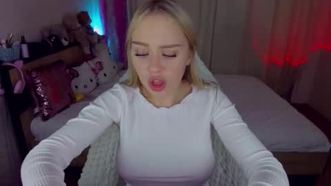 alinaocean online show from October 2025 06:28:02 PM