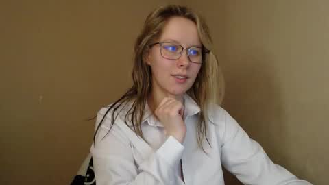 alinasei online show from February 2026 09:07:01 PM