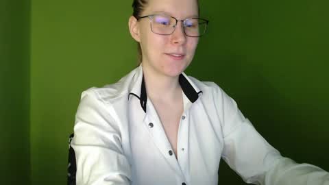 alinasei online show from April 2026 01:07:01 PM