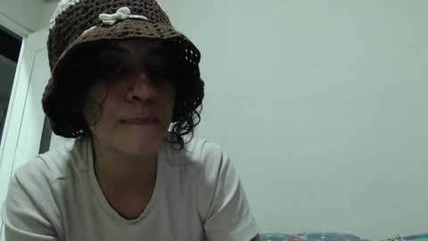 Snapshot of alinawoolf_ chatting on May 2026 06:32:01 AM Ali online show from May 2026 06:32:01 AM