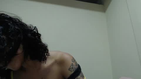 Snapshot of alinawoolf_ chatting on May 2026 04:07:01 AM Ali online show from May 2026 04:07:01 AM