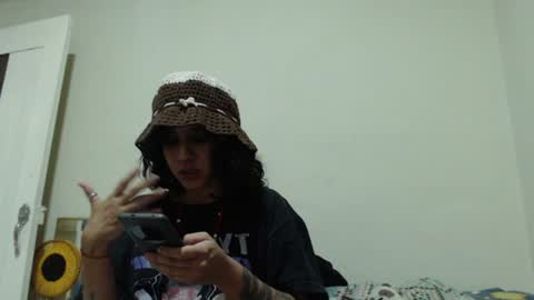 Snapshot of alinawoolf_ chatting on June 2026 04:24:02 AM Ali online show from June 2026 04:24:02 AM