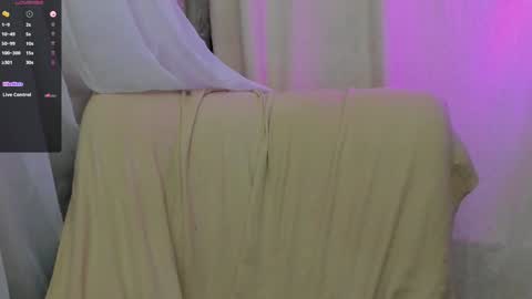 Aline Greeeen online show from January 2025 01:52:01 PM