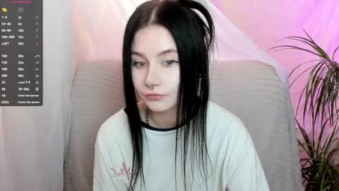 Aline Greeeen online show from March 2025 08:11:01 AM