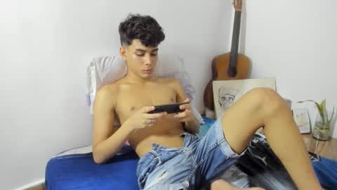 AliotTwink online show from September 2025 02:54:02 AM