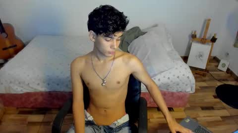 AliotTwink online show from January 2026 02:14:01 AM